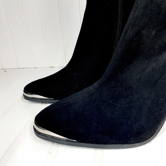 Forever 21 Faux Suede Metal-Toe Booties E311 - Picture 3 of 14